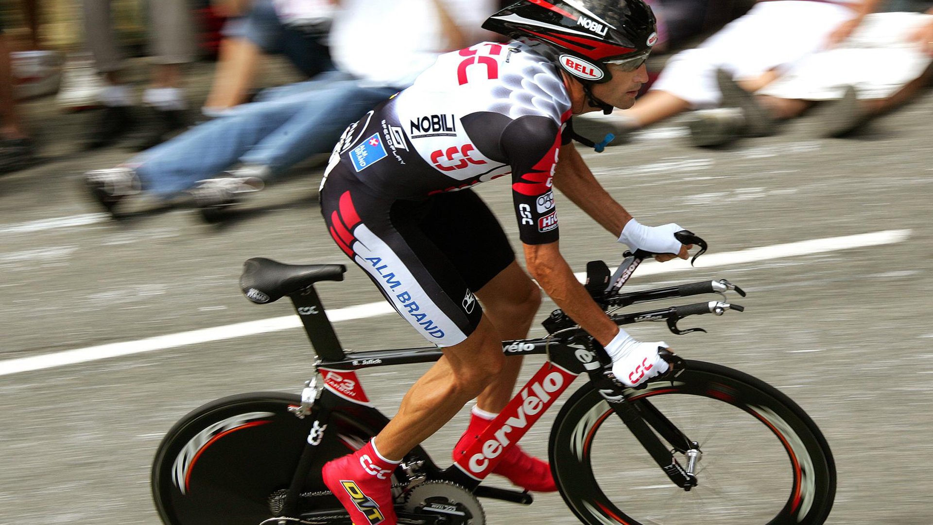 快船对阵火箭，德罗赞在焦点战中证明自己，他是被低估的超级巨星